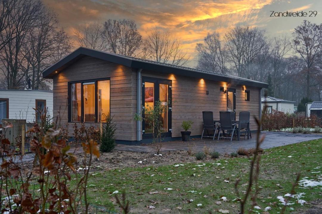 Camping De Vinkenkamp Lieren Dış mekan fotoğraf